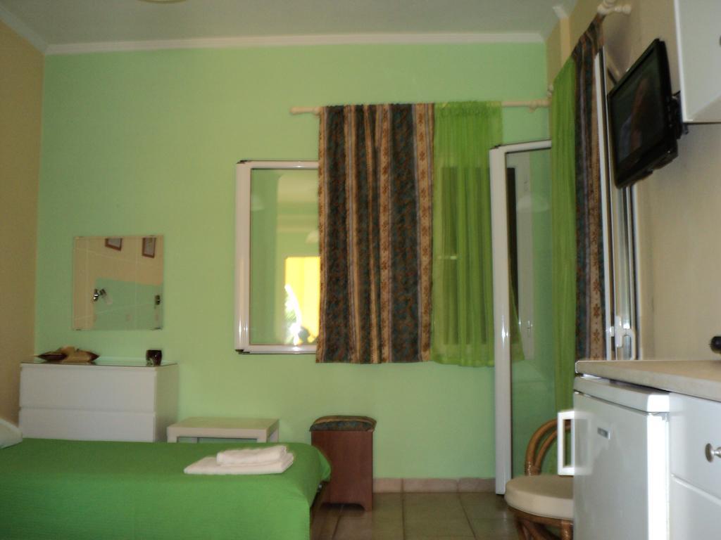 Appartement Roula's & *